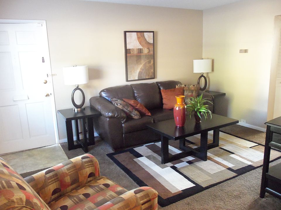2nd image of 1208 Quest Dr APT 1