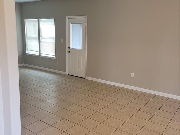 3rd image of 8320 Madera Rd #B