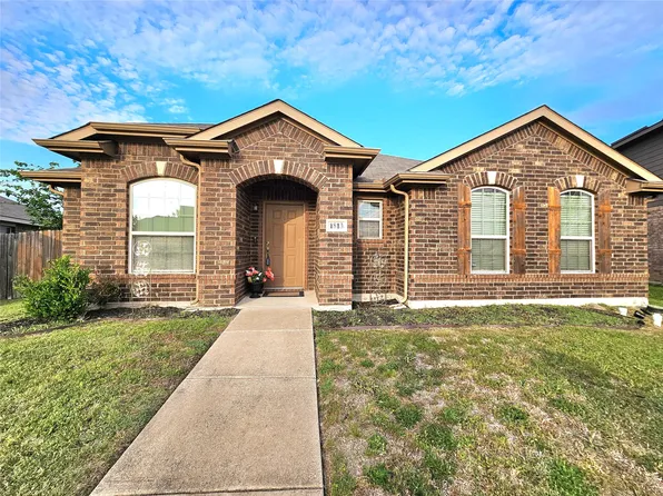 1813 Overlook Dr, Lancaster, TX 75146