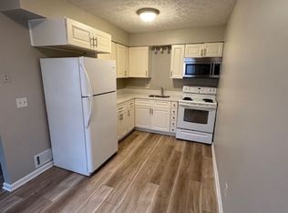 820 Klinger Ave APT H, Alliance, OH 44601