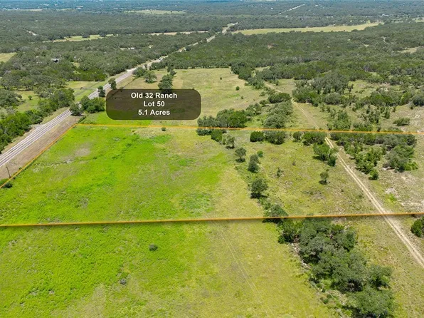 670 Windmill Ridge Dr, Blanco, TX 78606