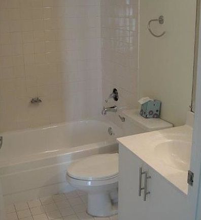 4th image of 800 N Miami Ave APT 807