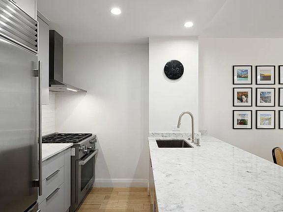 4th image of 127 E 30th St APT 3B