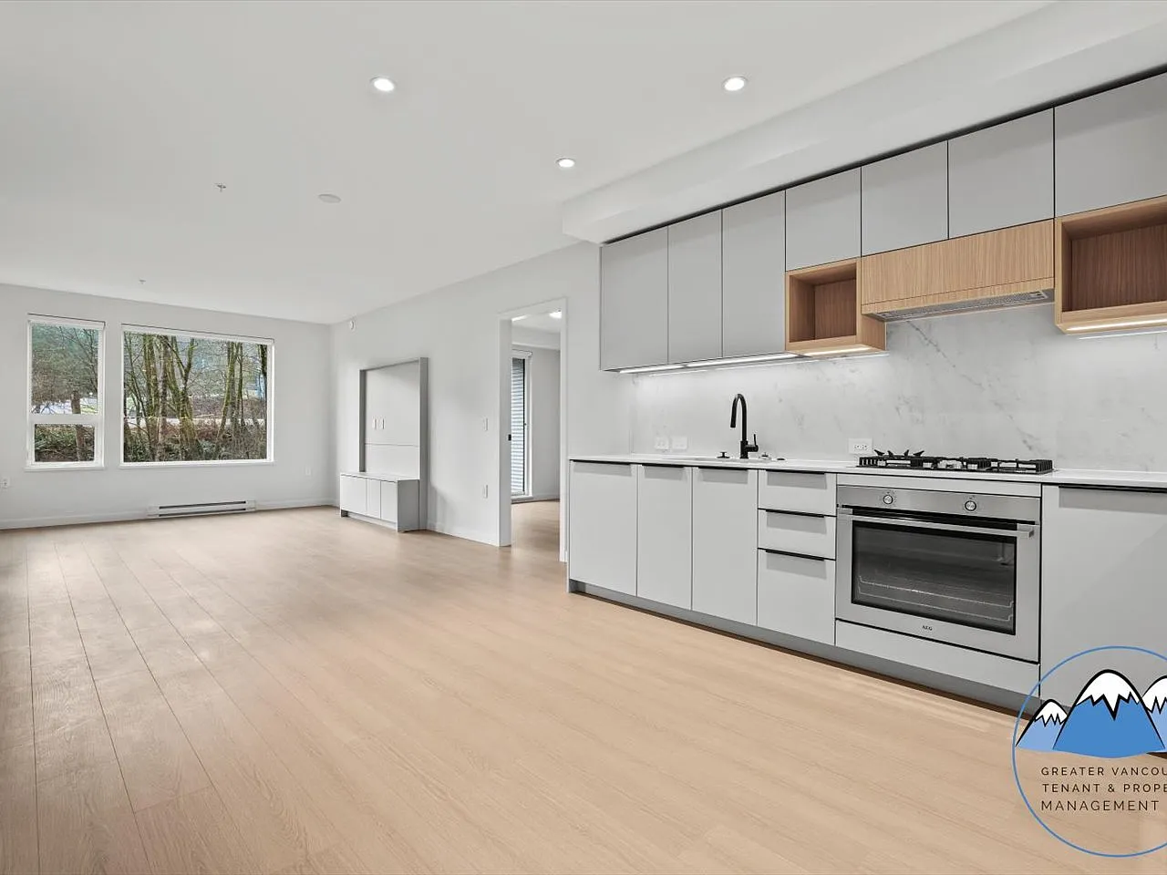 125 Albert Street, Port Moody — Photo 2