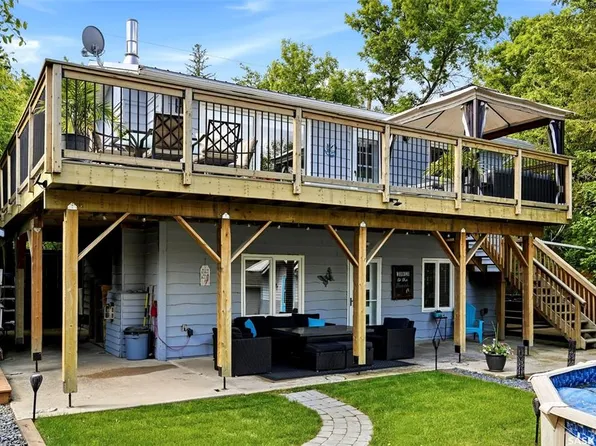 1207 5Th AVENUE, Regina Beach, SK S0G 4C0