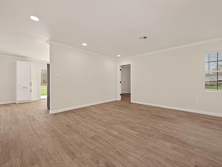 25409 Pebble Dr — Photo 8