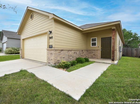 3443 Redbud Grv
