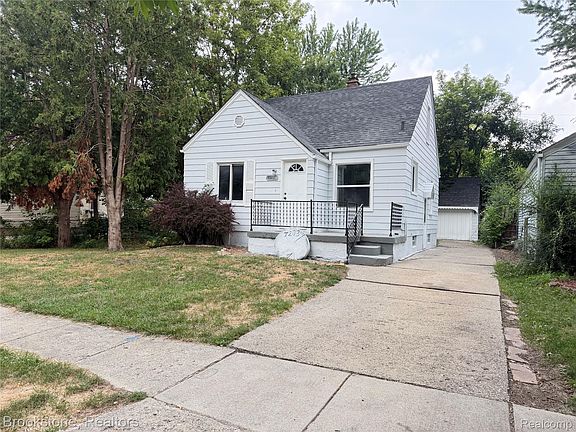 3rd image of 7203 Orchard Ave