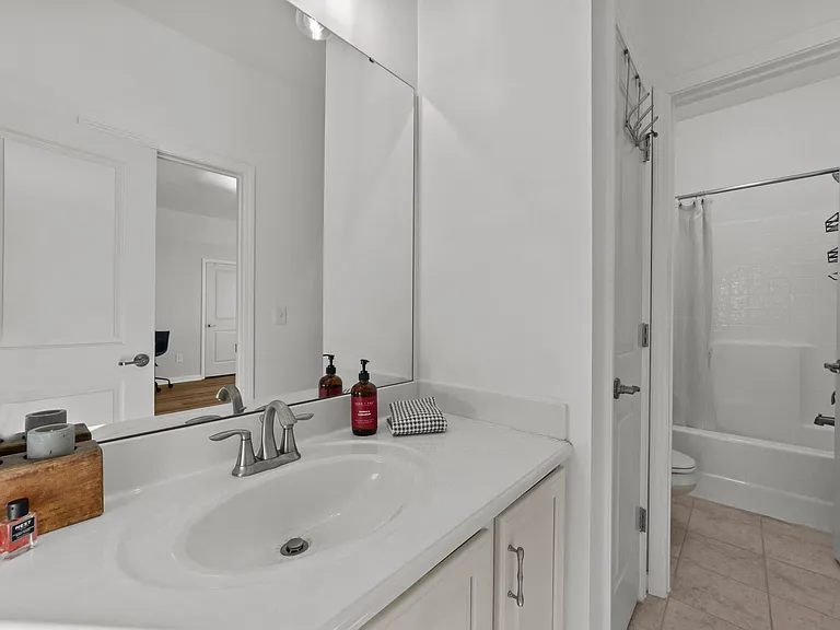 1536 Crafton Way — Photo 26