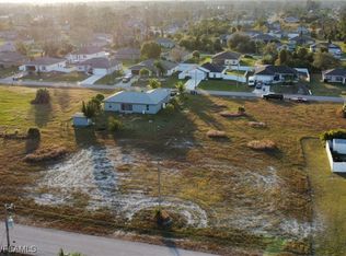 3524 NE 19th Pl, Cape Coral, FL 33909