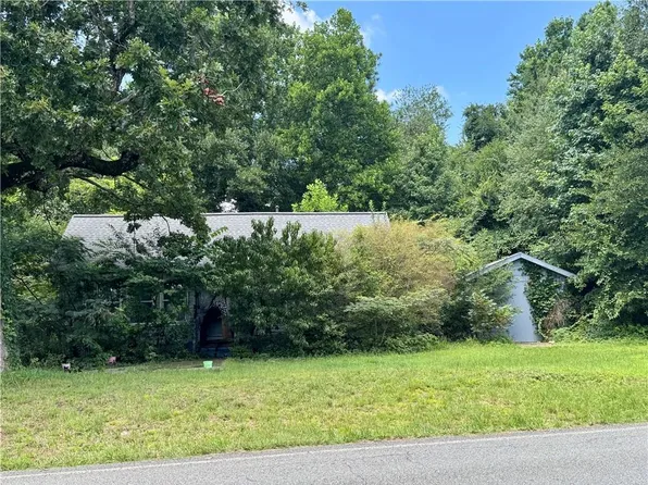 5873 Priest Rd, Acworth, GA 30102