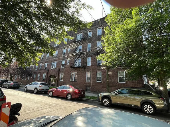 101-12 46th Ave #35, Corona, NY 11368