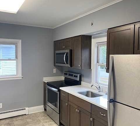 2nd image of 393 Franklin Ave