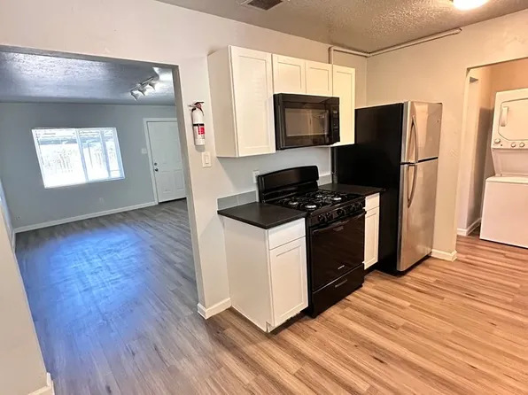 Cornell, 210 Cornell Dr SE #3, Albuquerque, NM 87106