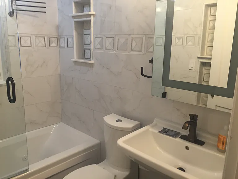 9905 Edgehill Ln — Photo 8