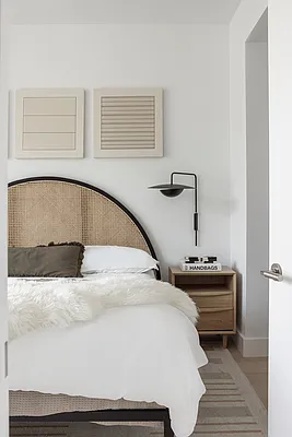 Sold by Compass | media 7