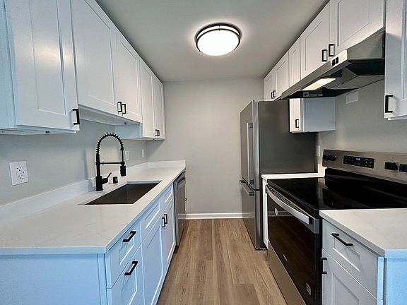 5th image of 12316 32nd Ave NE APT 203