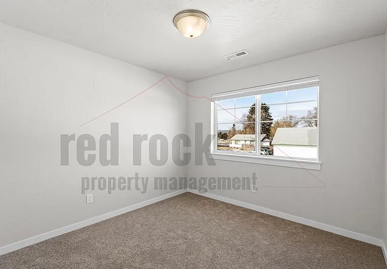 1228 N Tschirley Rd #1 — Photo 20