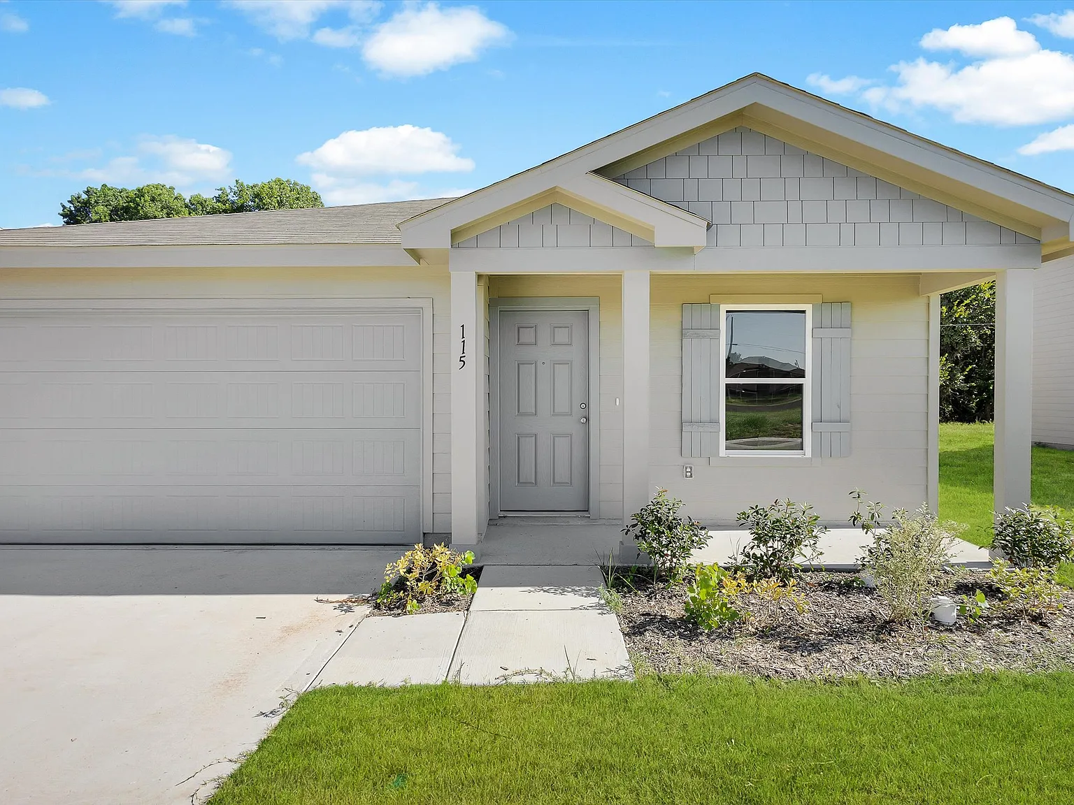 4 bed, 1510 sqft, $1,995 — Photo 2