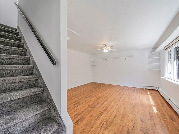 4th image of 218 Beaver Drive
