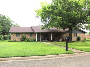 2610 Jasmine St, Stephenville, TX 76401