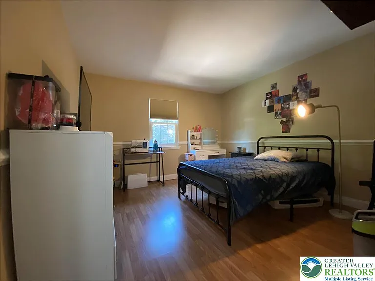1656 Angela Dr — Photo 13