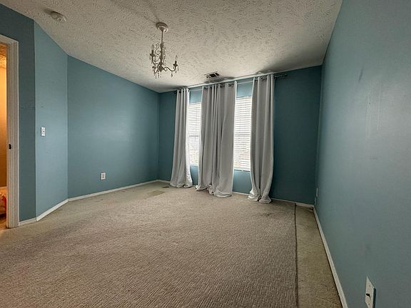 3rd image of 3143 Bridgepoint Dr #1