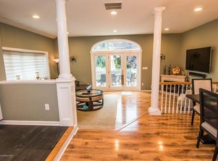 17 Alston Ct, Red Bank, NJ 07701