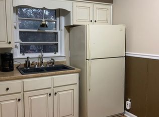 31 Cedar St, Hartwell, GA 30643