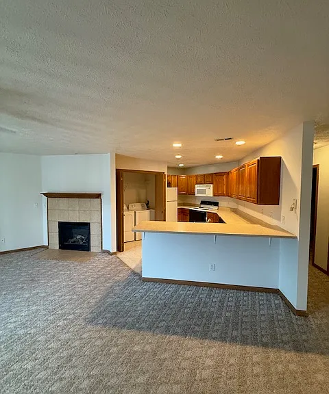 1074 Cumberland Ave #D — Photo 4