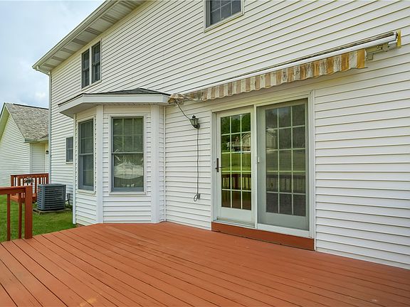 2nd image of 115 Jenny Dr