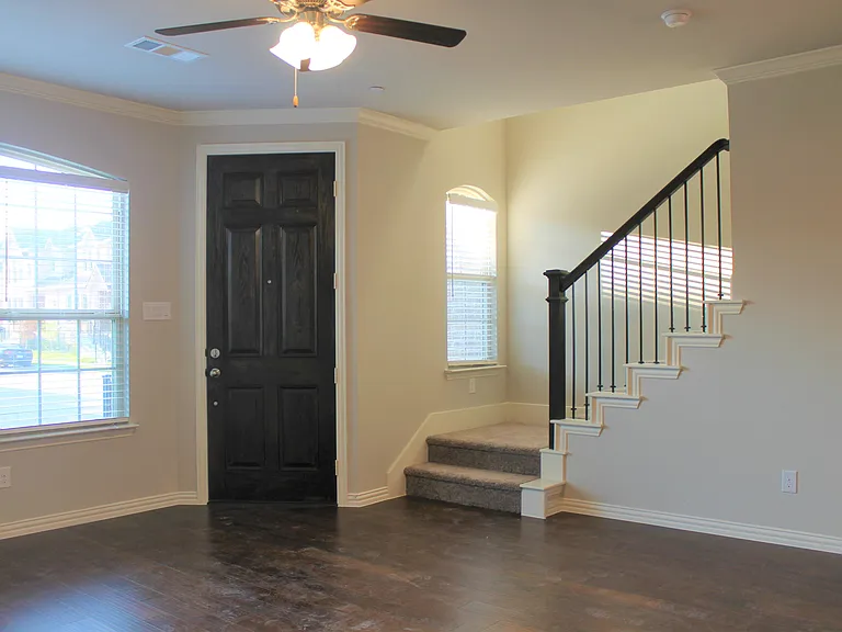 825 Ben Ln #825 — Photo 12