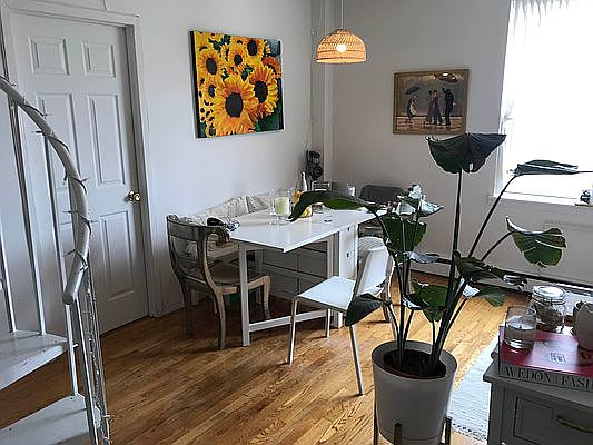 4th image of 218 1st Ave #6S
