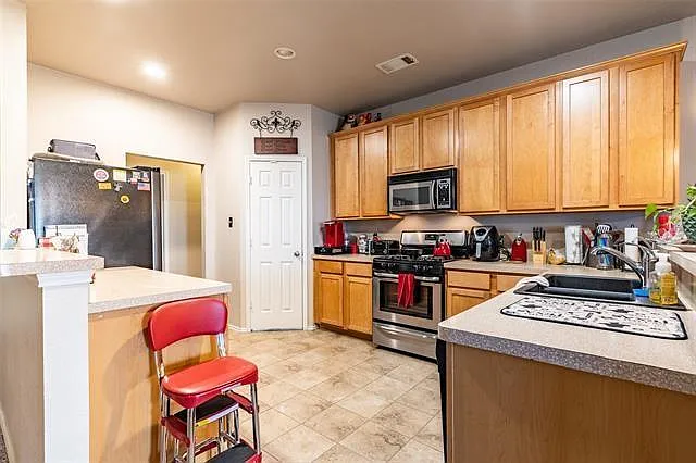 8957 Silent Brook Ln — Photo 11