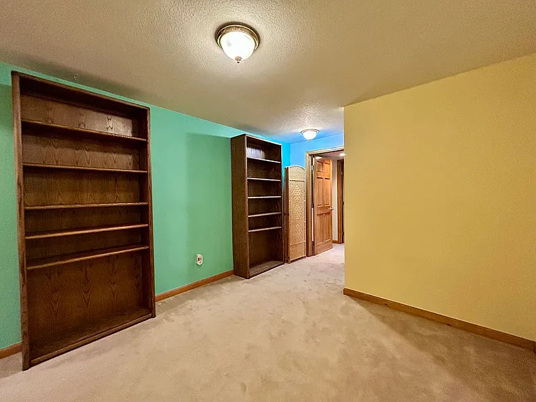 3642 Larkwood Ct — Photo 12