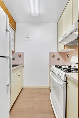 Sold by Compass | media 16