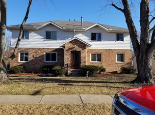 3475 N Willow Ct, Bettendorf, IA 52722