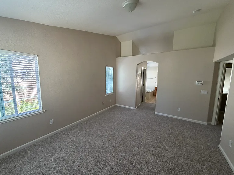 2154 Devin Ct — Photo 7
