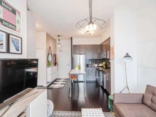 4011 Brickstone Mews, Mississauga, ON