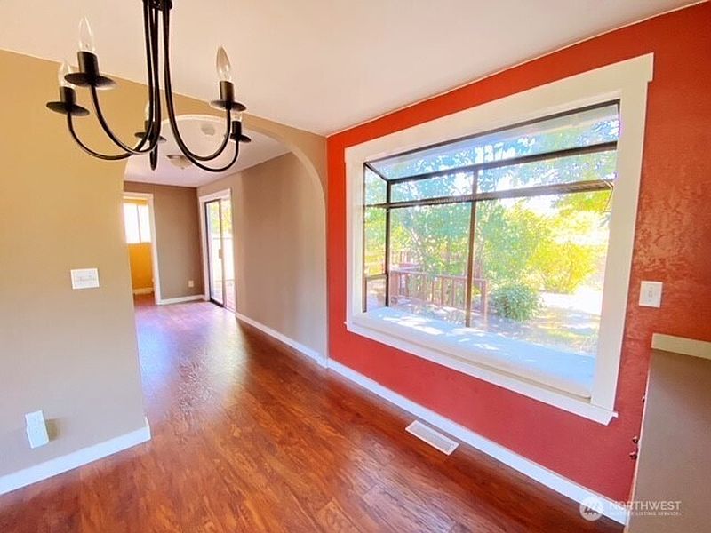 4th image of 2216 179th Street SE