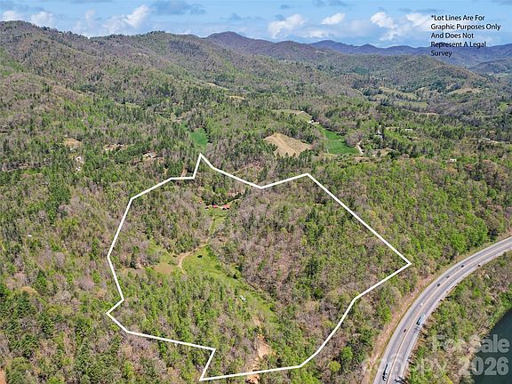 2nd image of 647 Indian Springs Rd