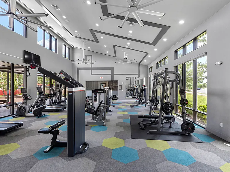 Maitland Pointe — Photo 10