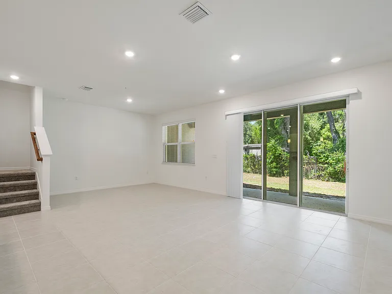 5273 Luisa Ct — Photo 10