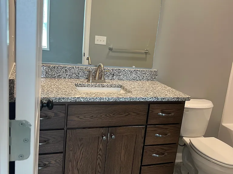 500 Hunters Cir #B — Photo 18