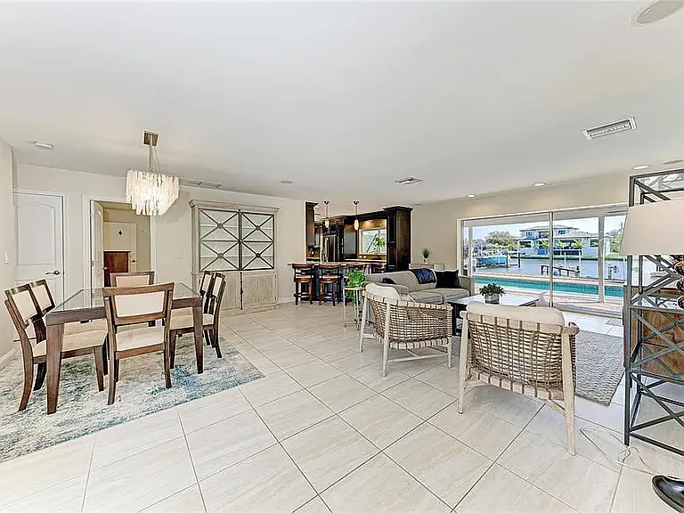 3 bed, 1788 sqft, $7,500 — Photo 3