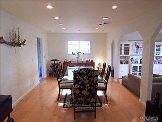 2nd image of 9 Alma Lind Ln