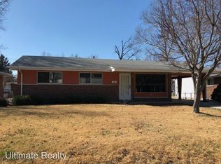 30 Flamingo Dr, Hazelwood, MO
