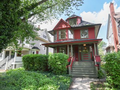125 S Ridgeland Ave, Oak Park, IL, 60302