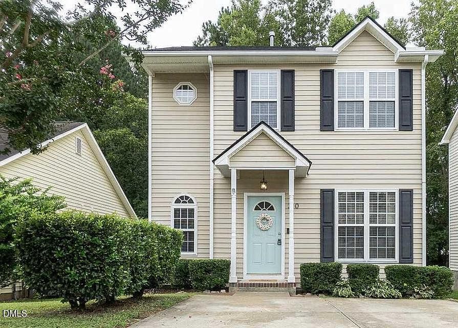 1st image of 310 Glaston Ct
