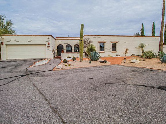 3rd image of 2780 N Placita Copan